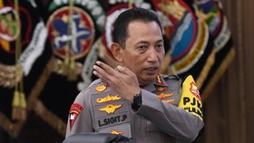 Kapolri Buka Suara soal Penahanan Roy Suryo dan Dokter Tifa